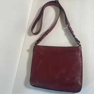 Fossil Vintage Burgundy Pebble Leather Purse W/Adjustable Zipper Sides